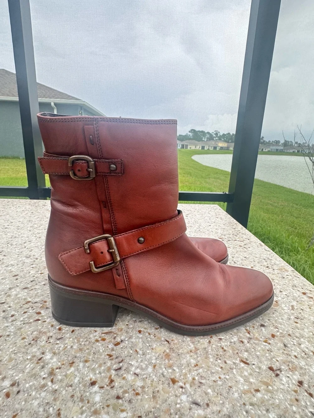 Clarks Mascarpone style boots Sz 8